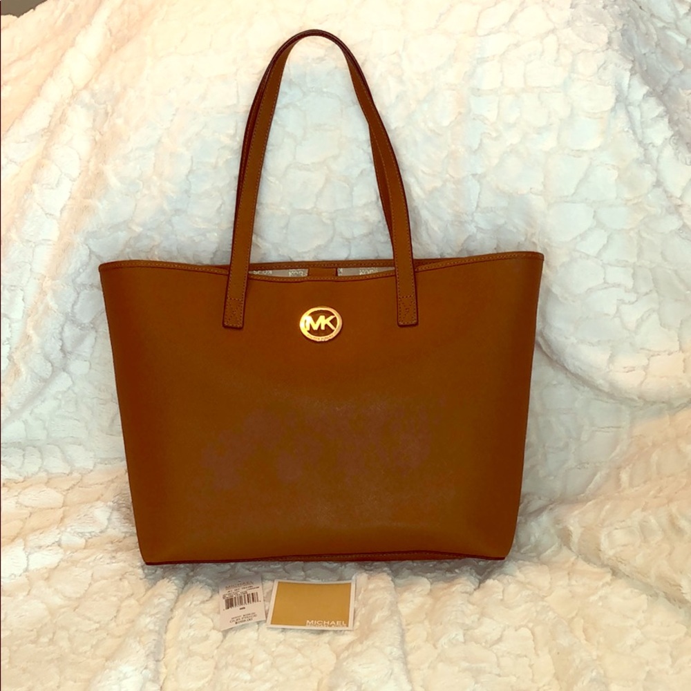 Michael Kors Jet Set Tote